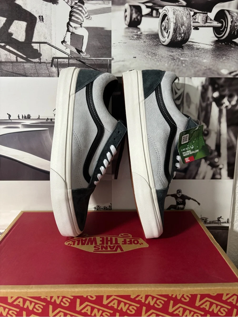 Vans Old Skool sz 9.5 Men 11.0 Women
